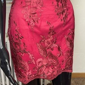 Banjul brand pencil skirt, Formal attire, Cranberry floral print mini skirt. S